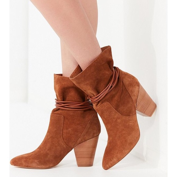 Urban Outfitters Carla Slouch Ankle Boot Stacked - Picture 3 of 6